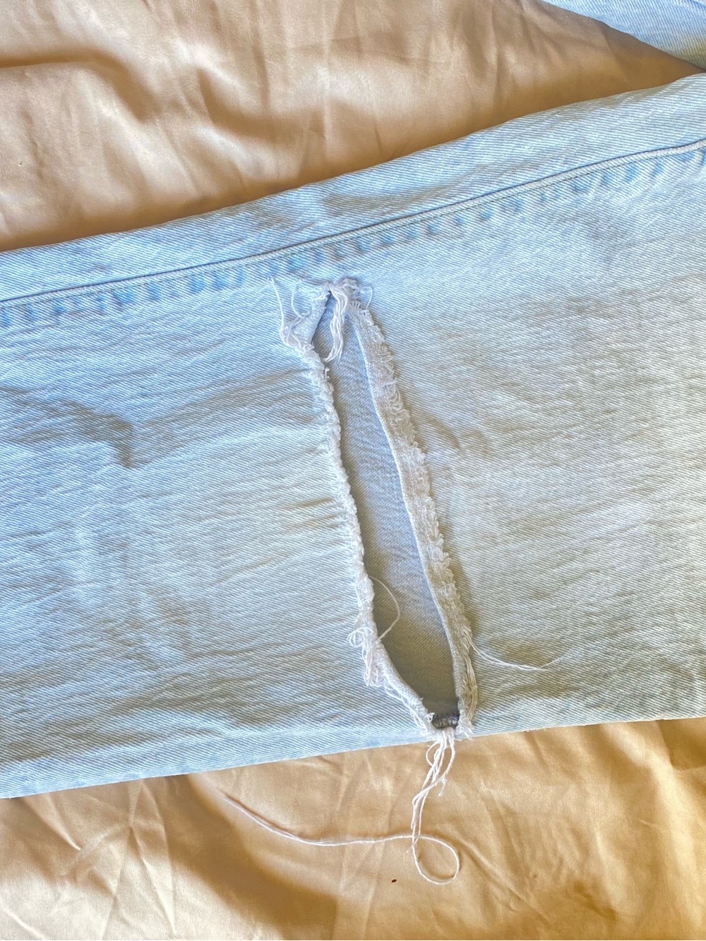 Universal Thread Light Blue Ripped Jeans - Picture 4 of 5